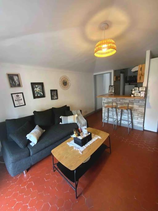 Appartement Typique Nicois En Plein Centre Ville Nice Bagian luar foto